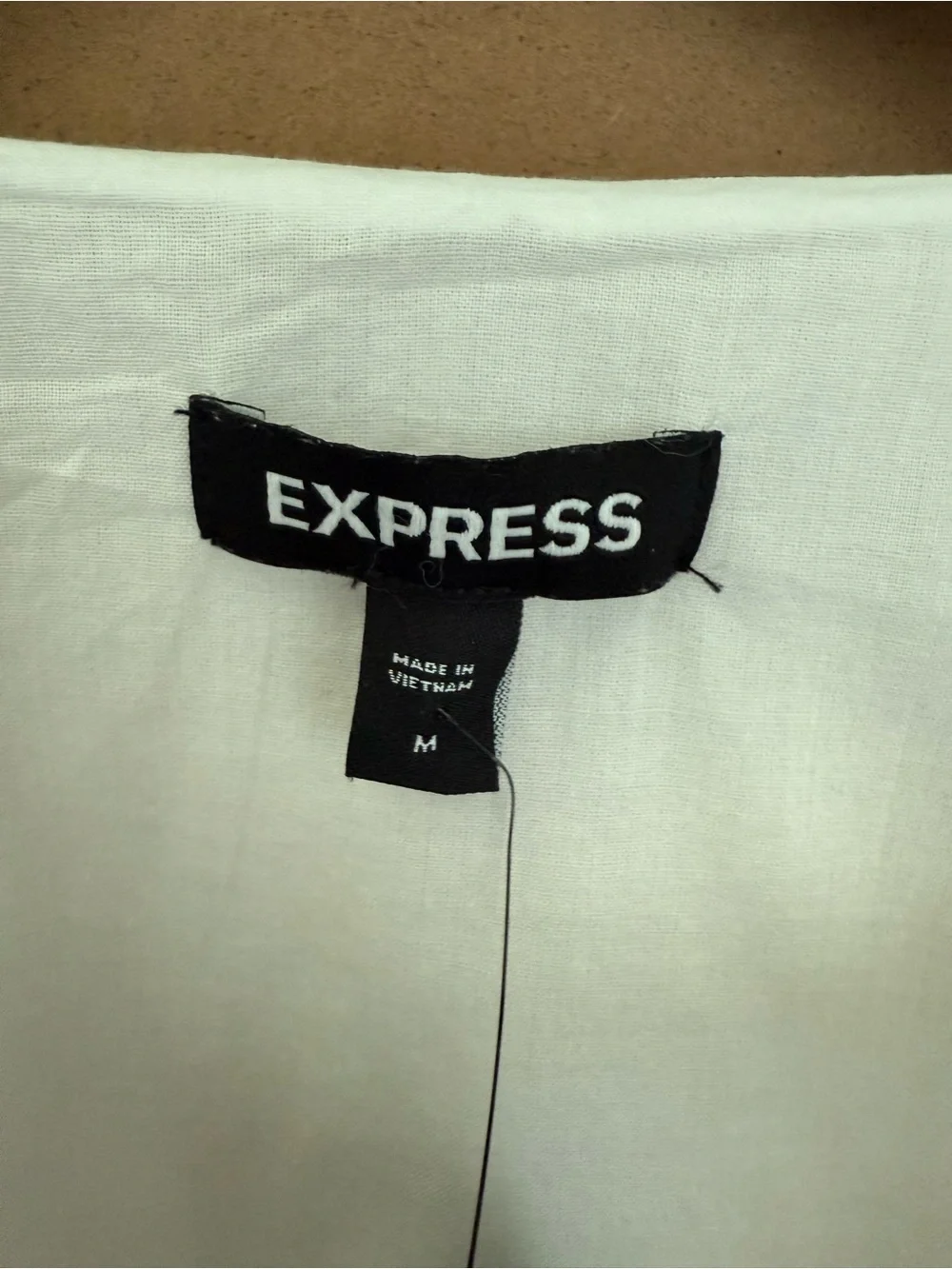 ๐ Express White Poplin Ruffle Tie-Front Maxi Dress - Picture 4 of 8